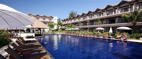 Kamala Beach Hotel .
